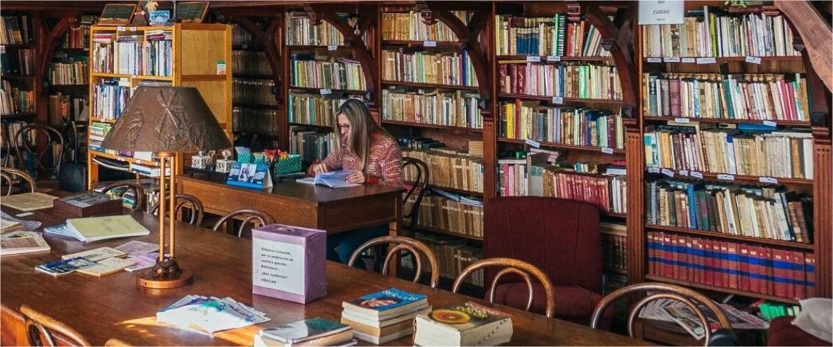 Biblioteca-Popular-Jacinto-Laguna