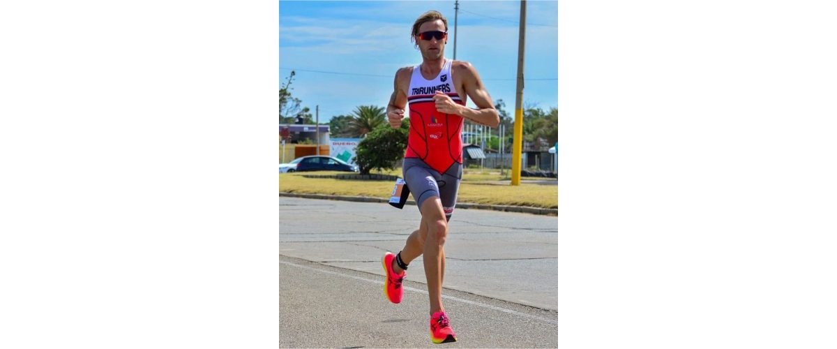 Mathías Vázquez ganador del triatlón de Carmelo